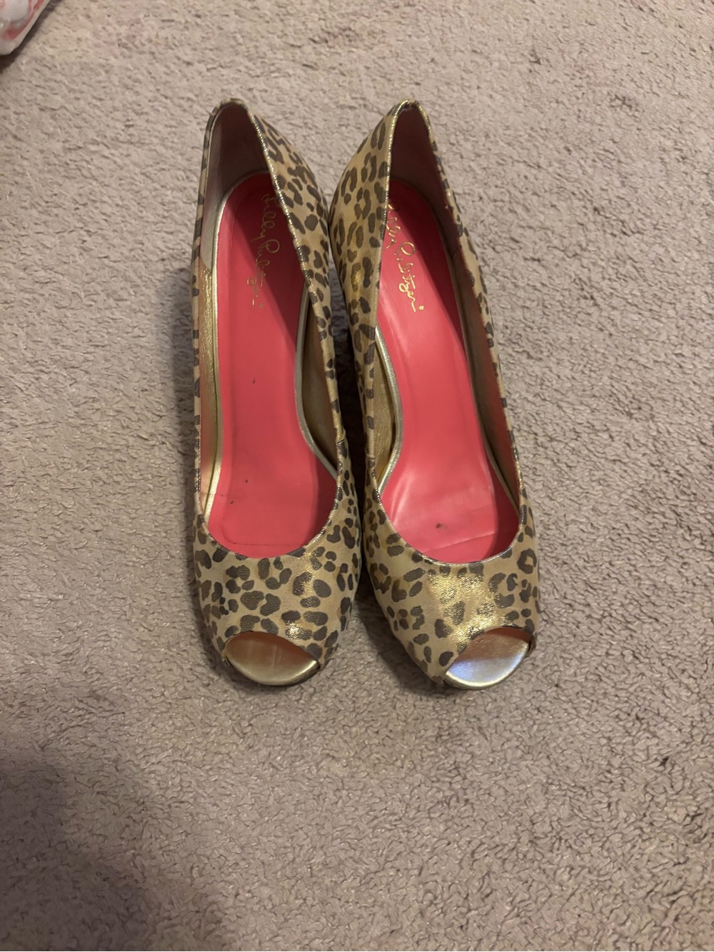 Lilly Pulitzer leopard shiny wedges- size 9.5